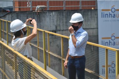 6. hatta, turuncu metro hattında çalışmaya devam ediliyor. 6 Ekim 2020, Sao Paulo, Brezilya: Sao Paulo Valisi Joao Doria Jr. 15.3 km ve 15 istasyon kapasiteli Line-6 Orange Metro 'da çalışmaya devam etmektedir.