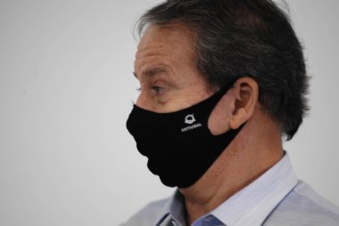 Sao Paulo Belediye Başkanı UPA Hastanesi 'ni ziyaret etti. 23 Eylül 2020, Sao Paulo, Brezilya: Sao Paulo Belediye Başkanı Bruno Covas, OS SPDM PAIS Teknik Direktörü Mario Monteiro ile birlikte UPA Tatuape 'nin çalışmalarını ziyaret etti. 