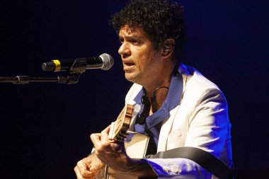 Brezilyalı Jorge Vercillo 'nun müzikal gösterisi. 4 Aralık 2020, Sao Paulo, Brezilya: Konuklar ve Jorge VErcillo çok spesifik bir gösteri 