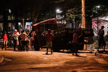 GuARULHOS, Sao Paulo - 23 Ocak 2020: kaza kamyonu TOMBA