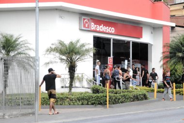 Sao Paulo (SP), 01 / 04 / 2020 - BANKS / MOVEMENT - Sao Paulo 'nun güneyindeki Grajau bölgesinde banka şubelerinde hareket