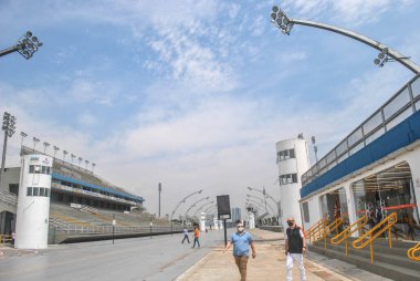 Sao Paulo Belediye Başkanı gelecekteki Sambodrome eğlence tesislerini ziyaret etti. 28 Eylül 2020, Sao Paulo, Brezilya: Bruno Covas, Sao Paulo Belediye Başkanı Geleceğin Sambodrome Eğlence Tesisleri 'ni ziyaret etti. 