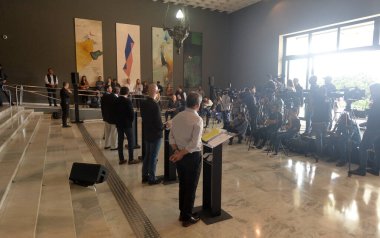 Mart 2020, Sao Paulo, Brezilya 'da Covid 19 basın toplantısı 