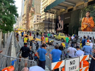 WASHINGTON, EUA, 06.06.2020 - PLAZA HAYAT MATTERS / CASA BRANCA - O prefeito de Washington DC Muriel Bowser renomeia parte da rua 16 em frante a Casa Branca para Black Lives Matter Plaza. Ha um protesto pacifico em frante a Casa Branca pela mor