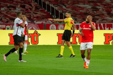SAO PAULO, SP, BRAZIL: Brezilya 'daki iki Campeonato Brasileiro Srie A takımı arasında futbol maçı