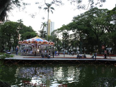 CURITIBA, PR, 30.11.2019 - Santos Andreas Meydanı 'ndaki Noel süslemeleri 