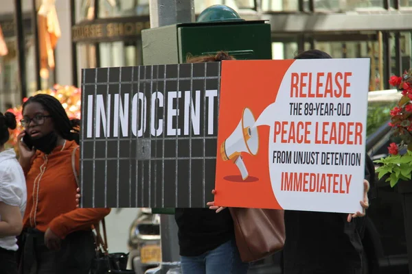 September 2020 New York Usa Människor Samlades Rockefeller Center Protest — Stockfoto