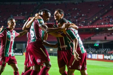 SAO PAULO, SP, 08.12.2019 - CORINTHIANS ve FLUMINENSE futbol takımları maç sırasında 