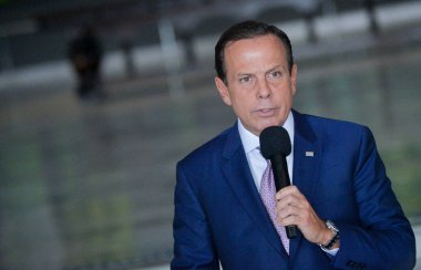 Covid-19: Sao Paulo Valisi ile basın toplantısı. 29 Mayıs 2020, Sao Paulo, Brezilya: Sao Paulo Valisi, Joao Doria ve Belediye Sekreteri Rubens Rizek ile basın toplantısı