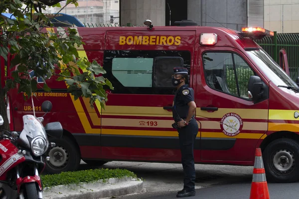 Sao Paulo 2021 Man Wilde Zelfmoord Plegen Straat — Stockfoto