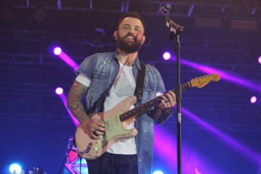 Brezilyalı Jorge Vercillo 'nun müzikal gösterisi. 4 Aralık 2020, Sao Paulo, Brezilya: Konuklar ve Jorge VErcillo çok spesifik bir gösteri 