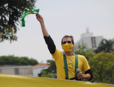19 Temmuz 2020, Sao Paulo, Brezilya: Brezilya Cumhurbaşkanı Jair Bolsonaro 'yu protesto eden protestocular Central Sao Paulo' daki Franklin Roosevelt Parkı 'nda