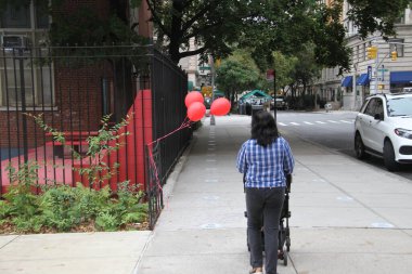 NOVA YORK (EUA), 29 / 09 / 2020 - REABERTURA DA ESCOLA / NOVA YORK - O s alunos do ensino fundamental estao voltando ao ensino presencial hoje na cidade Nova York, uma vez que foi fechado em marco por causa da pandemia de Covid-19. Havera reducao do nu