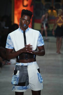 SAO PAULO, SP, 15.10.2019 - SPFW N48 - Korshi markasının geçit töreni 