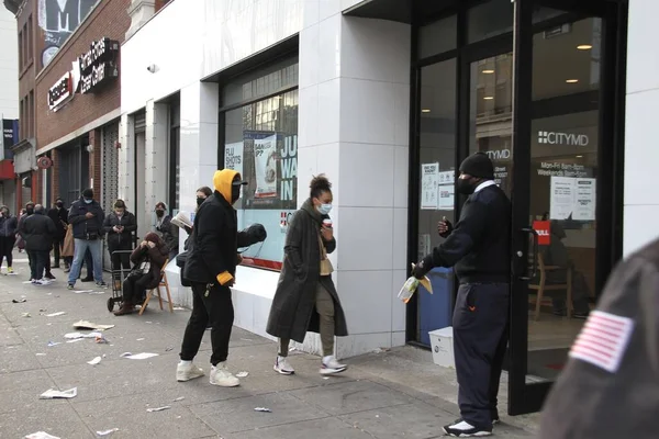 November 2020 Harlem New York Usa Lot People Waiting Long — Stock Photo, Image