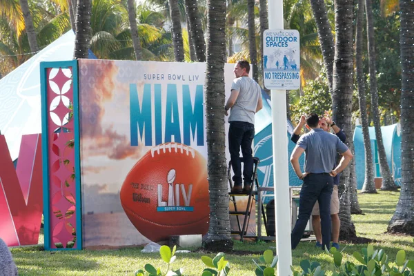 Miami Usa 2020 People Walking Miami Beach Usa — Stock Photo, Image