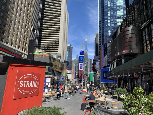 Abril 2020 Movimento Pessoas Times Square Nova York Eua — Fotografia de Stock