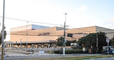 Covid-19: Sao Paulo 'da hareketlilik. 8 Nisan 2020, Sao Paulo, Brezilya: Sao Paulo 'nun kuzey bölgesinde covid-19 salgını nedeniyle sokakları boşaltan küçük bir hareket