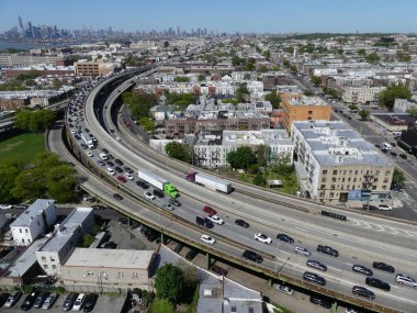 NOVA YORK (EUA), 28 / 11 / 2020 - DECORACAO DE NATAL NO GRAND ORZA EM NOVA YORK - Decoracao de Natal no Grand Army Plaza, entre a Apple Store, entre a Plaza Hotel na 5. Avenue de Nova York, atrado muitos nova-iorquinos e turistas aproveitam a a o