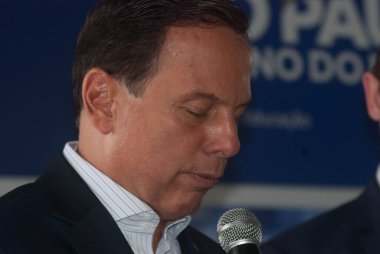 SAO PAULO, SP, 09.01.2020 - Sao Paulo Valisi Joao Doria Profesör Jose Maria Reys ile Escola Estadual 'ı ziyaret etti