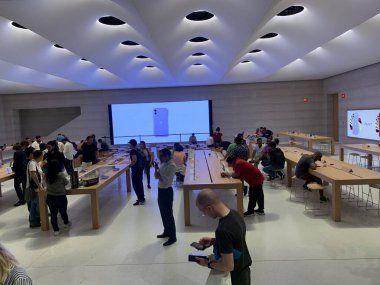 New York, Amerika Birleşik Devletleri: New York halkı ve mağazaları 