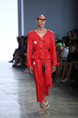 SAO PAULO, SP, 15.10.2019 - SPFW N48 - Korshi markasının geçit töreni 