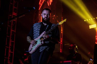 Brezilyalı Jorge Vercillo 'nun müzikal gösterisi. 4 Aralık 2020, Sao Paulo, Brezilya: Konuklar ve Jorge VErcillo çok spesifik bir gösteri 