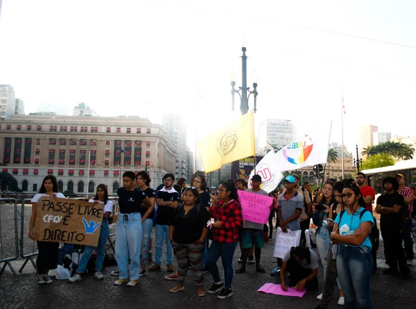 Sao Paulo 2019 Estudantes Membros Protesto Frente Construção Bruno Covas — Fotografia de Stock