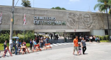 SAO PAULO, SP, 11 / 29 / 2019 - Sao Paulo (SP), 11 / 29 / 2019 - GUGU BURIAL - Ev sahibi Cemiterio Gethsemani do Morumbi 'deki aile mezarlığına gömüldü, bu Cuma sabahı (29)).