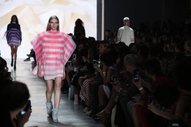 SAO PAULO, SP, 15.10.2019 - SPFW N48 - Korshi markasının geçit töreni 