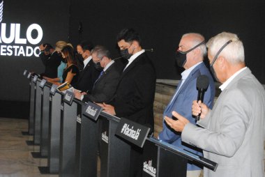 11 Ocak 2021, Sao Paulo, Brezilya: Sao Paulo Hükümeti, Joao Doria, Salao Nobre, Sao Paulo, Sao Paulo 'daki Palacio dos Bandeirantes' de düzenlenen basın toplantısında COVID-19 ile mücadele hakkında bazı bilgiler verdi.