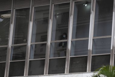 Yeniden seçilen belediye başkanının ve seçilen meclis üyelerinin yemin töreni sırasında protesto. 1 Ocak 2021, Sao Paulo, Brezilya