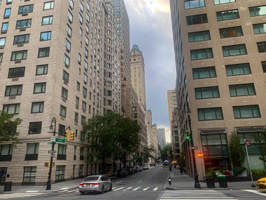 17 Ağustos 2020, New York, ABD: New York 'ta ani hava değişikliği şehre yağış yağdığını gösteriyor. Son günlerde durum böyle, günün erken saatlerinde güneşli, akşamları ise yağmurdan dolayı bulutlu. (Fo