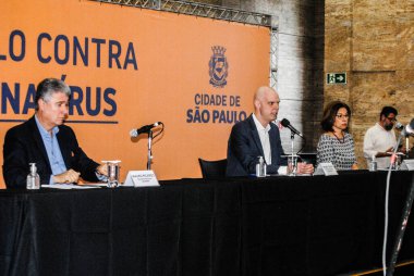 Sao Paulo Belediye Başkanı Bruno Covas ile Covid-19 / Basın toplantısı. 30 Mart 2020, Sao Paulo, Brezilya: Sao Paulo Belediye Başkanı Bruno Covas, koronavirüs salgınıyla mücadele tedbirlerini açıkladı.