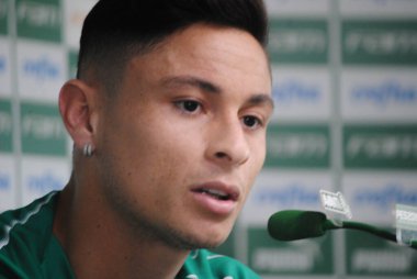 Sao Paulo - 12 Şubat 2020: Sentetik çimenlikte antrenman sırasında PALMEIRAS oyuncularının eğitilmesi.