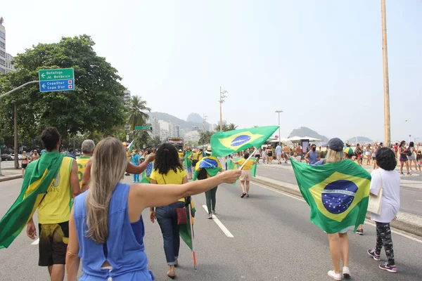 ブラジル独立記念日 2020年9月7日ブラジル リオデジャネイロ 9月7日のブラジル独立記念日を記念して コパカバーナで5日から2日まで開催 — ストック写真