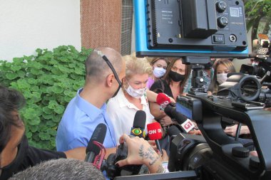 Sao Paulo 'daki seçimler: Eduardo Suplicy oyları. 15 Kasım 2020, Sao Paulo, Brezilya Alameda Gabriel Monteiro da Silva 'daki Colegio Madre Alix' te oy kullandı.