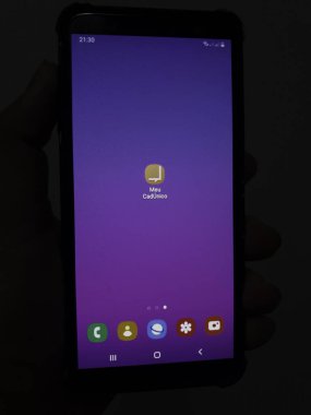 (COVID-19: benim CADUNICO denilen bir uygulama. 2 Nisan 2020, Sao Paulo, Brezilya: Bu başvuru bir aileye Brezilya Federal Hükümeti 'nin Sosyal Programları için Tek Kayıt Programında bilgilerine danışma olanağı sağlıyor