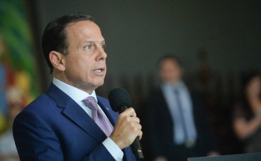 Covid-19: Sao Paulo Valisi ile basın toplantısı. 29 Mayıs 2020, Sao Paulo, Brezilya: Sao Paulo Valisi, Joao Doria ve Belediye Sekreteri Rubens Rizek ile basın toplantısı