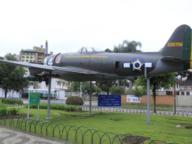Curitiba (PR) 12 / 18 / 2019 - MOVIMENTACAO / PRACA - Praca do Expedicionario ya da bildiğiniz gibi, Brezilya 'nın 2. Dünya Savaşı' na askeri tarihinden bir parça.
