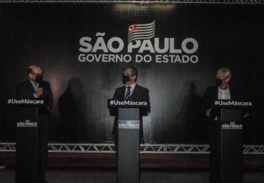 CORONAVAC, Covid-19 aşısı üzerine basın toplantısı ve klinik testin askıya alınması. 10 Kasım 2020, Sao Paulo, Brezilya: Butantan Enstitüsü Dimas Covas müdürü Pazartesi gecesi şaşırdığını açıkladı