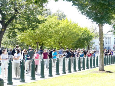 WASHINGTON DC, ABD, 23.09.2020 - Yüksek Mahkeme için SOLEMN nöbeti RuTH GINSBURG - Büyük bir Amerikalı avukat dinlenirken, bir gece nöbeti ve tarihi olaylar seremonisi Birleşik Devletler Anayasa Mahkemesi önünde gerçekleşir.