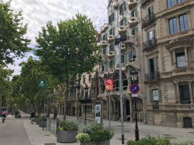 Covid-19: Barselona 'da hareket. 4 Mayıs 2020, Barselona, İspanya: İspanya 'nın Barselona kentinde geçen Cumartesi günü başlayan yeni Coronavirus (Covid-19) salgınının yol açtığı sosyal mesafenin kolaylaştırılmasıyla (2)