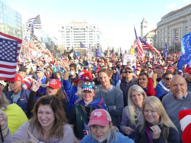 28 Kasım 2020. Red Bank, New Jersey, ABD: Haklarından mahrum bırakılmış Amerikalılar, 3 No.lu seçimlerin ve Amerikan geleceklerinin New Jersey Valisi Murphy House 'a yürümesini kabul etmek istemediler. 