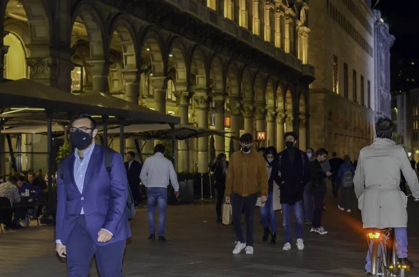 Afsluiting Terug Italië Oktober 2020 Milaan Italië Beweging Van Mensen — Stockfoto