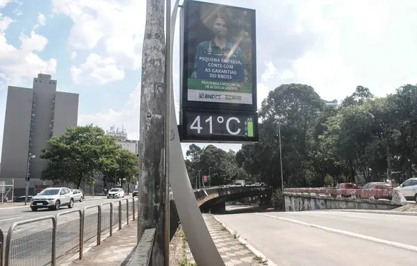 Setembro 2020 São Paulo Brasil Termômetro Mede Graus Celsius Região — Fotografia de Stock