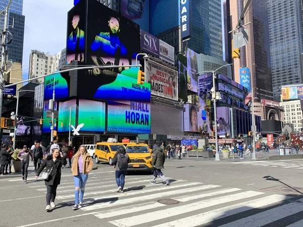 Avril 2020 Mouvement Des Personnes Sur Times Square New York — Photo