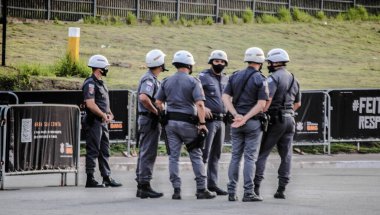 9 Eylül 2020, Sao Paulo, Brezilya: Sao Paulo şehir merkezindeki Sao Belediye Binası önünde başvuru ve teslimat motosikletçileri protesto eylemi, bu çarşamba PL 578 'de değişiklik istiyorlar.