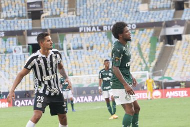 (Conmebol Libertadores Finali Palmeiras Santos 'a karşı. 30 Ocak 2021, Rio de Janeiro, Brezilya: Rio de Janeiro 'daki Maracana Stadyumu' nda oynanan Conmebol Libertadores Finali için Palmeiras ve Santos arasında oynanan futbol maçı. İki takım Brezilyalı. Çok az kişi.