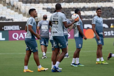 Santos oyuncuları son antrenman ve Libertadores of America finali için sahada tanınıyor. 29 Ocak 2021, Rio de Janeiro, Brezilya: